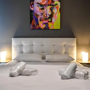  Apartament Center