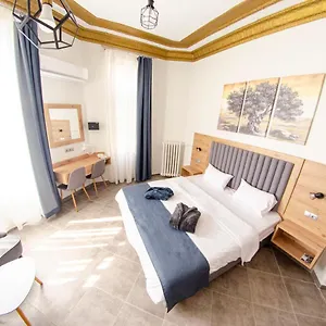 Nea Metropolis Hotel
