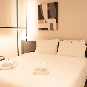  Apartment Taskou Luxury